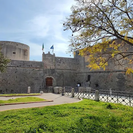 Dimora Della Marchesa - Al Duomo Апартаменты