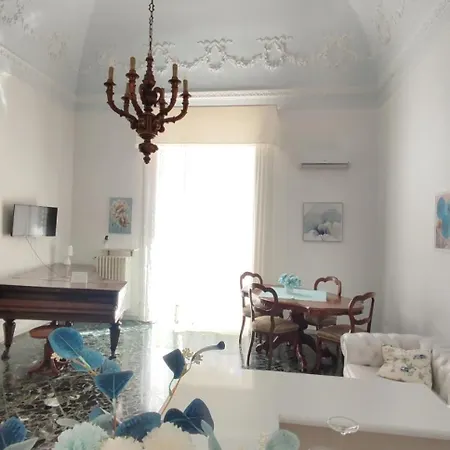 Dimora Della Marchesa - Al Duomo Манфредония