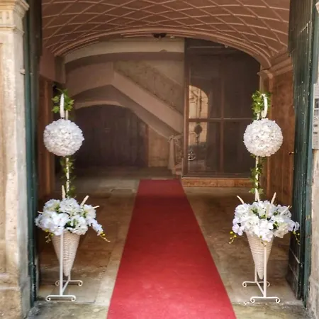 Dimora Della Marchesa - Al Duomo * Манфредония