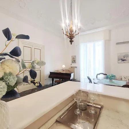 Dimora Della Marchesa - Al Duomo Апартаменты Манфредония